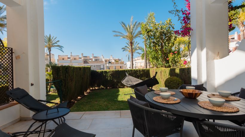 Beachfront holiday home with sea views, Bahia de Marbella