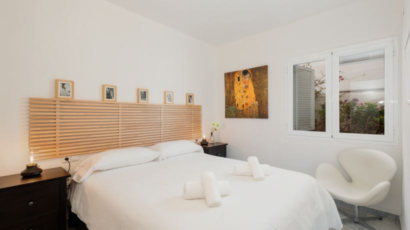Holiday apartment in first line beach complex in Urbanization Pueblo Mediterráneo, Marbella