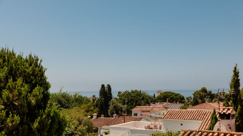 Holiday home with large sunny terrace, Costabella