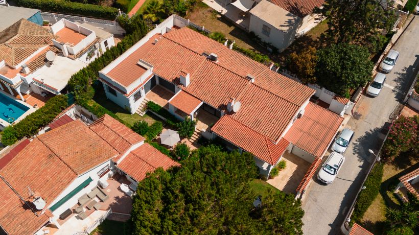 Holiday home with large sunny terrace, Costabella