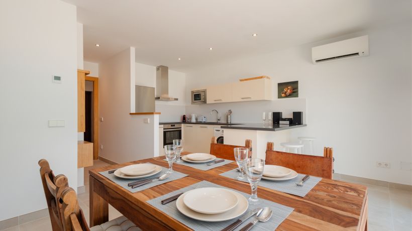 Holiday home with large sunny terrace, Costabella