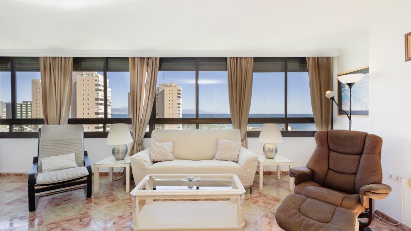 Beachfront apartment with stunning views in Torremolinos