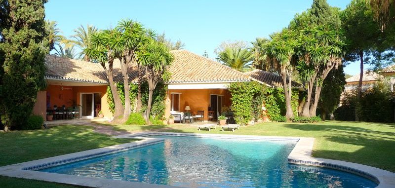 Guadalmina Baja, House for sale