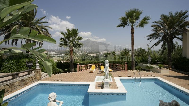 Private Mansion in Las Brisas for rent