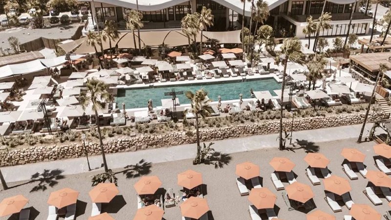top beach clubs in New Golden Mile Marbella, sublim