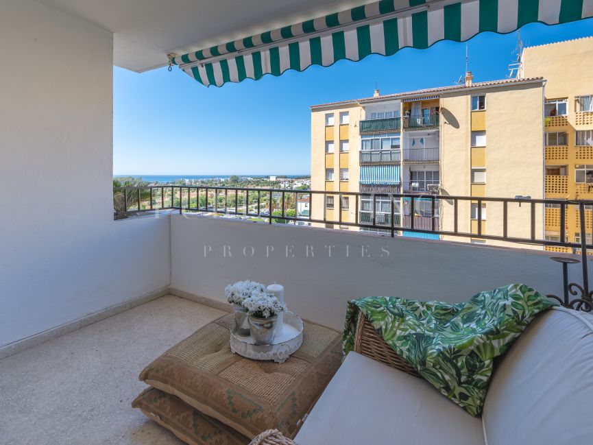 Lovely apartment with sea views in the centre of San Pedro de Alcantara