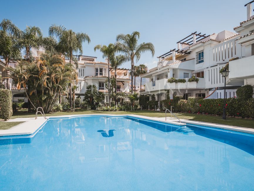 Lovely apartment for sale and for rent in Los Naranjos de Marbella