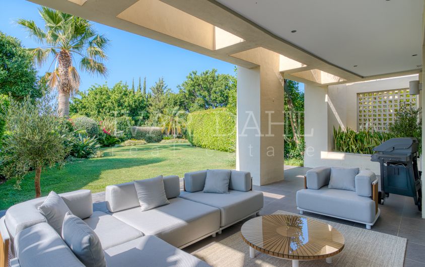 Exclusivo Apartamento en Planta Baja en Imara, Marbella Golden Mile
