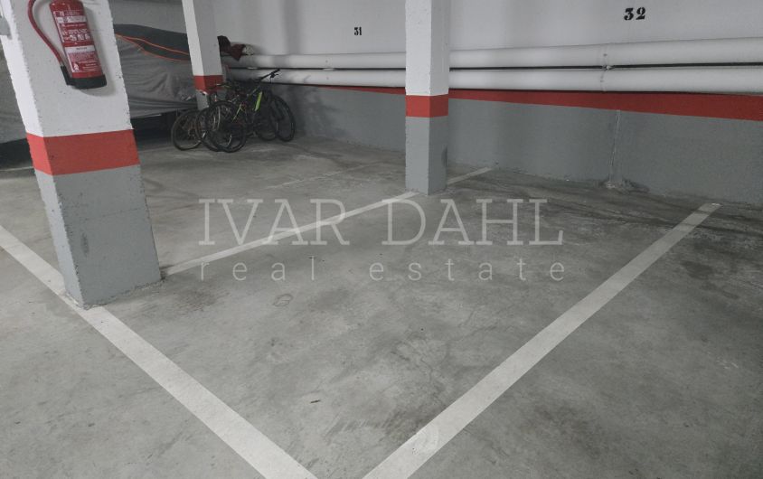 Private garage Space in Las Cañas Beach, Beachfront, Marbella Golden Mile