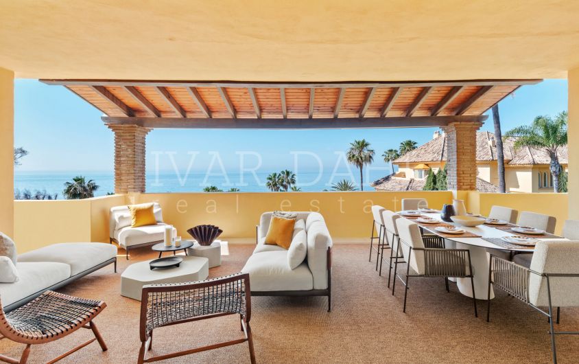 Luxuriöses Duplex-Penthouse am Strand in Rio Real, Marbella