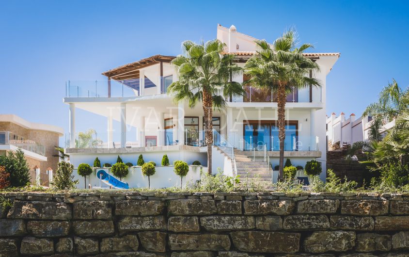 Villa en venta en Los Flamingos Golf, Benahavis