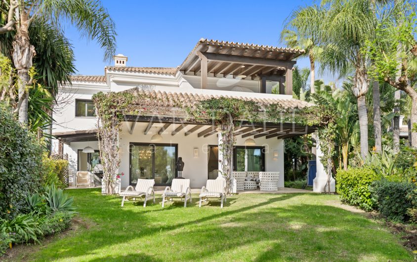 Luxuriöse Villa in Lomas de Magna Marbella