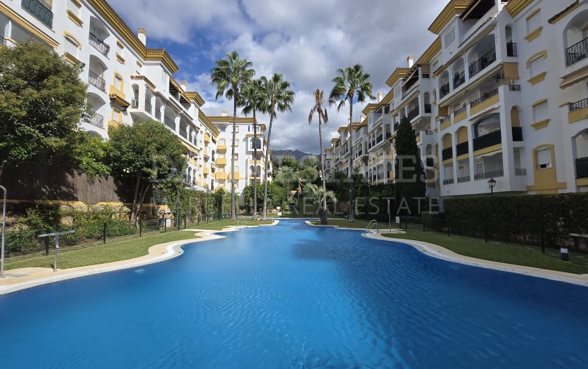 Ground-Floor Apartment with large terrace in Costa Nagüeles I, Marbella Golden Mile