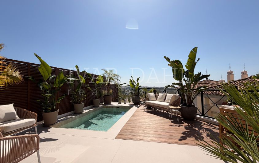 Renovated 3 Bedroom Apartment with private pool, sea & mountain views in Nueva Andalucía