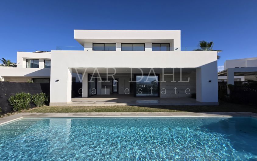 Exquisite Four-Bedroom Luxury Villa in La Finca de Marbella, Marbella East