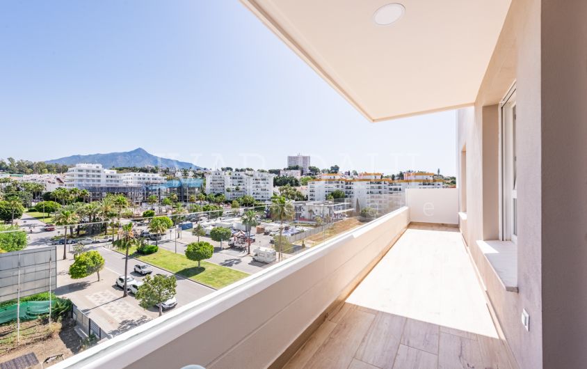 Brand New Luxury Corner Lägenhet med Sea & Mountain Views i Nueva Andalucia, Marbella