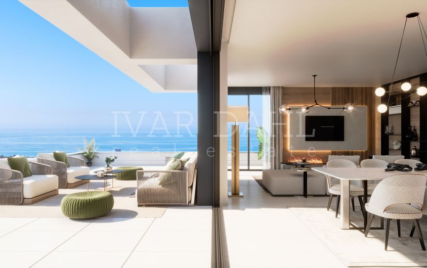 Neues, modernes Duplex-Penthouse mit Panoramablick auf die Küste in Los Altos de Marbella