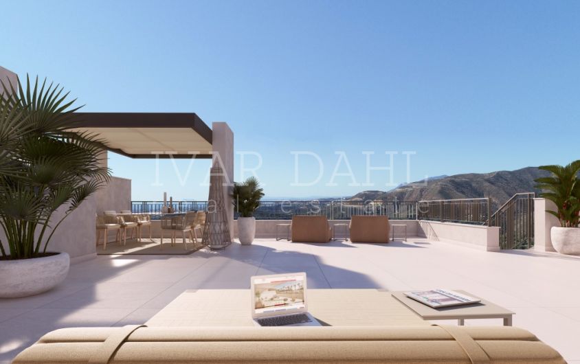Neues Penthouse mit Dachterrasse zum Verkauf mitten in der Natur in Istan, Marbella