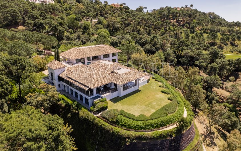 MANSION IN THE MOST EXCLUSIVE URBANIZATION IN EUROPE, LA ZAGALETA IN BENAHAVIS