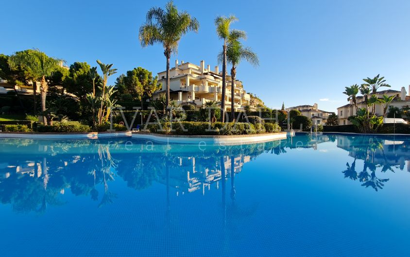 Price to sell quickly! Lowest priced apartment in Capanes Del Golf, Benahavis