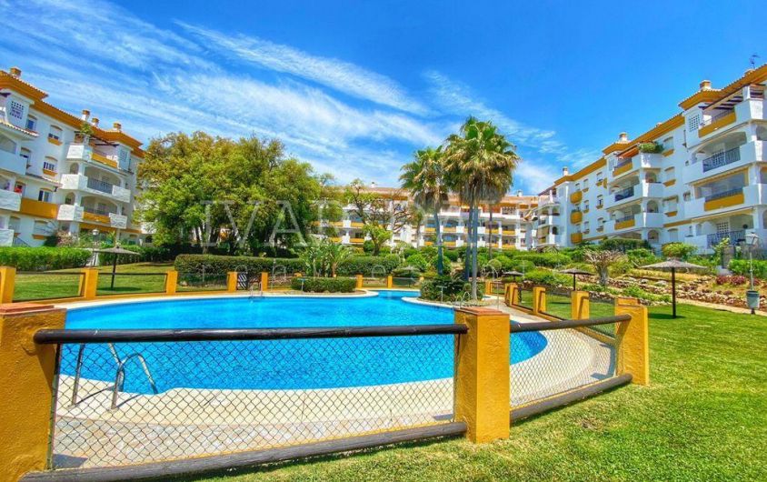 Marbella Pinos de Nagueles, lägenhet med 3 sovrum på bottenvåningen med privat trädgård