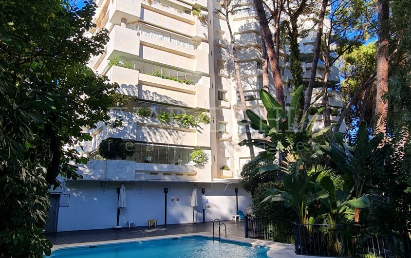 Magnificent luxury apartment in Jardines del Mediterraneo, next to Beach Promenade of Marbella
