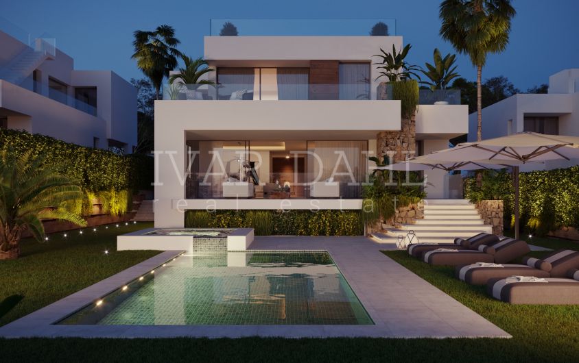 Neue zeitgenössische Villen in Marbella Goldene Meile, in Gehweite zu Annehmlichkeiten und Strand
