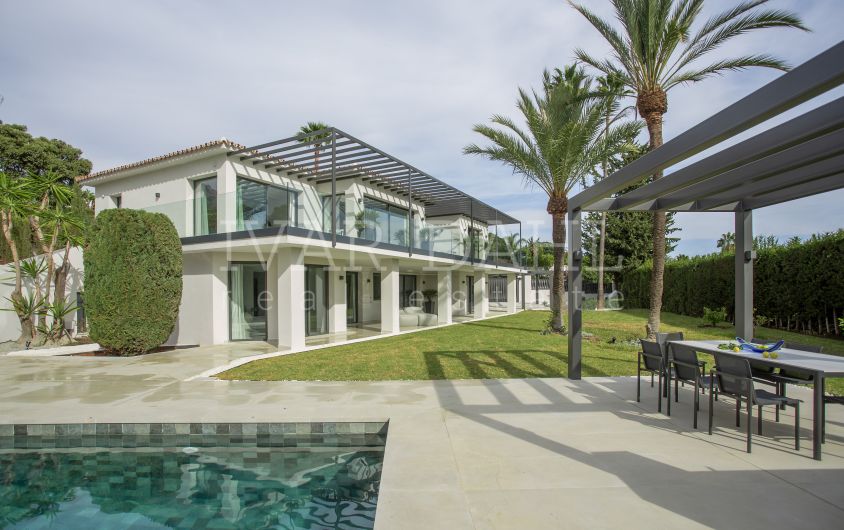 Luxusvilla an der Goldenen Meile von Marbella mit atemberaubender Aussicht