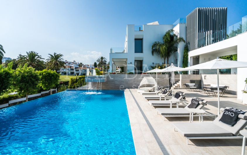 Moderne schicke Villa in Nueva Andalucía, Puerto Banus, Marbella