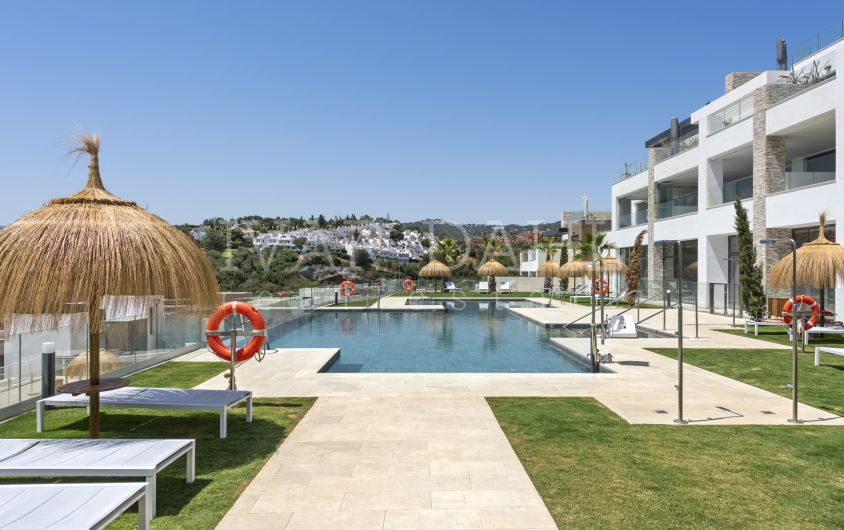 Cabopino, Marbella öst, Helt ny lägenhet med havsutsikt i frontlinjen golf