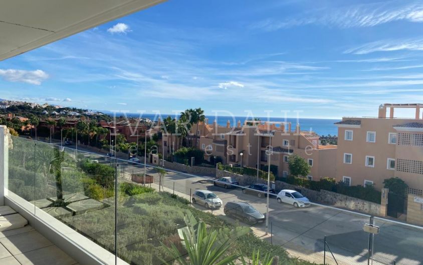 Magnificent apartment near the beach and with sea views in Casares Costa, Costa del Sol