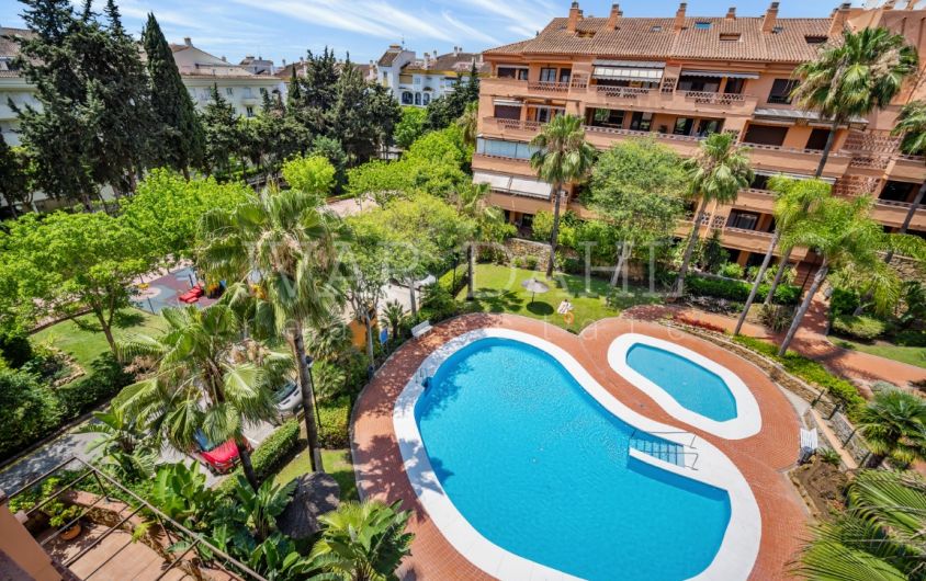 Marbella, Golden Mile, takvåning med 3 sovrum på gångavstånd till bekvämligheter och strand