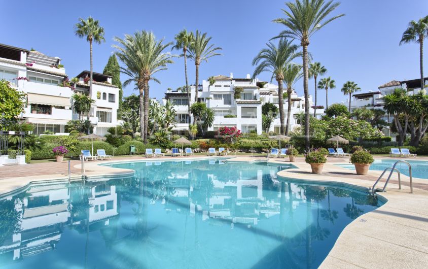 Presenting a Luxurious Beachside 2-Bedroom Duplex Penthouse for sale in Alcazaba Beach, Estepona