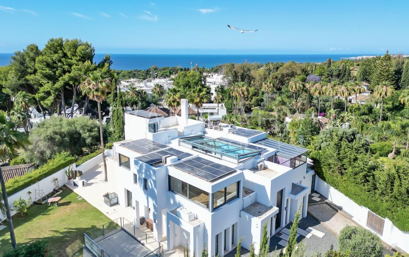 Luxury Villa with Sea Views in La Carolina, Marbella Golden Mile