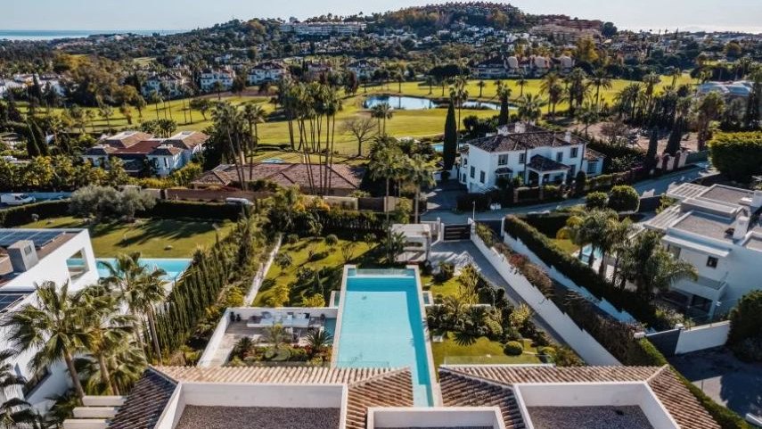 panoramic view of Nueva Andalucia, featured image for the article 