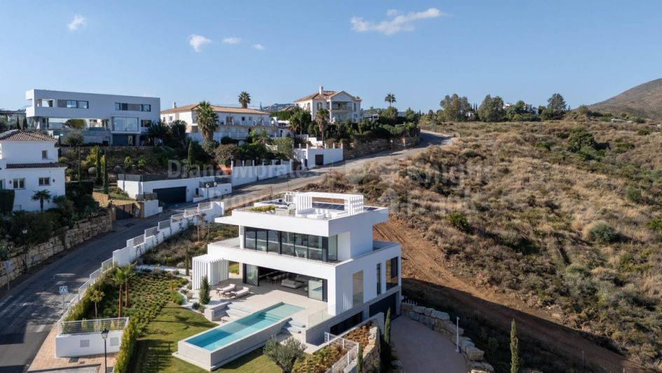 Cala de Mijas, Villa contemporaine de quatre chambres près de La Cala Golf Resort
