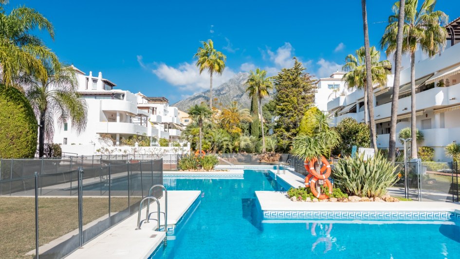 Zweistöckiges Penthouse zum Verkauf in Jardines de Sierra Blanca, Marbella Goldene Meile