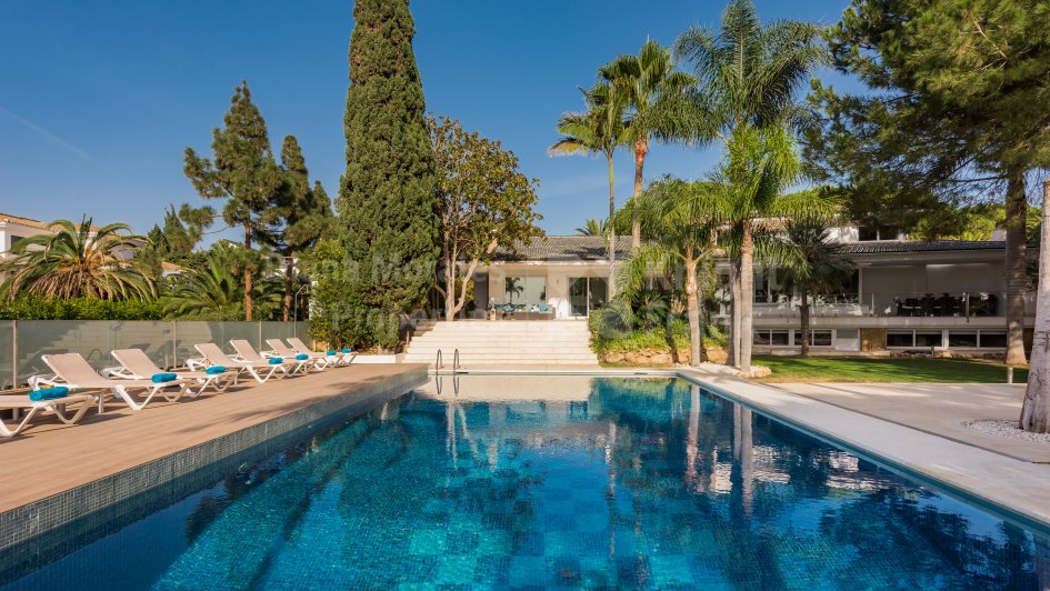 Villa à vendre à Hacienda las Chapas, Marbella Est