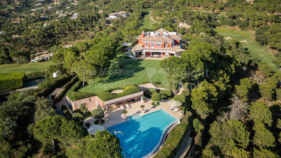 La Arbequina, a landmark villa with panoramic views in La Zagaleta