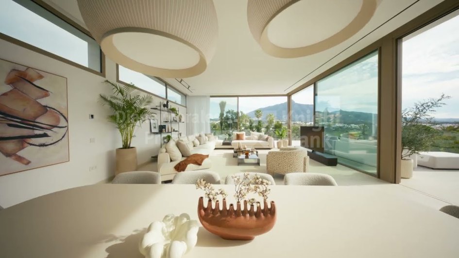 Villa en venta en Aloha, Nueva Andalucia