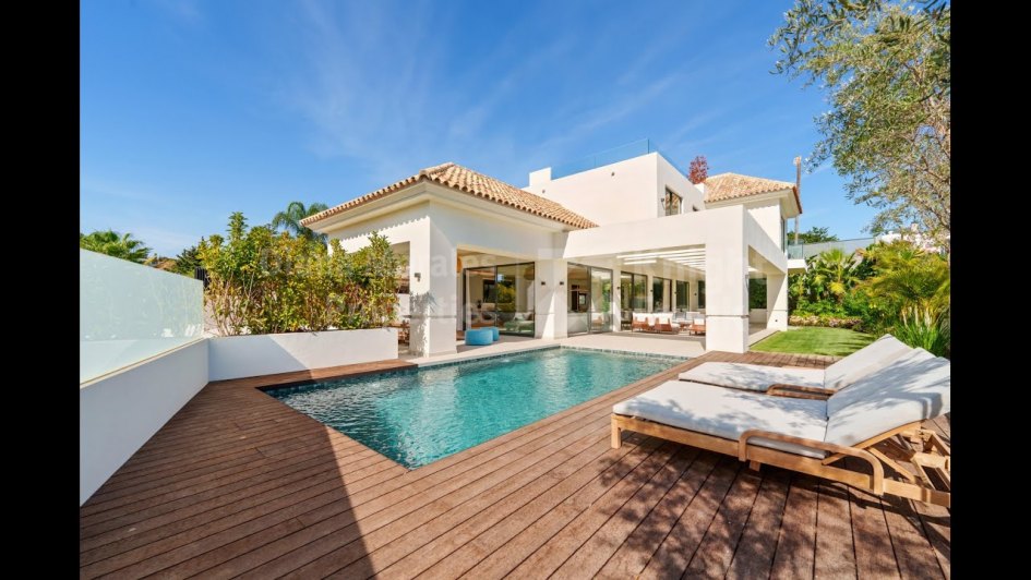 Villa zum Verkauf in Linda Vista Baja, San Pedro de Alcantara