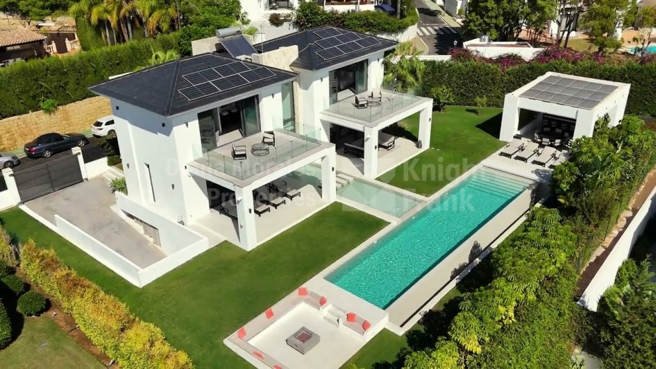 Вилла на продажу в La Quinta, Бенахавис