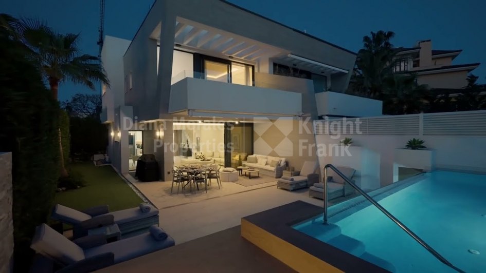 Pareado en venta en Ventura del Mar, Puerto Banus