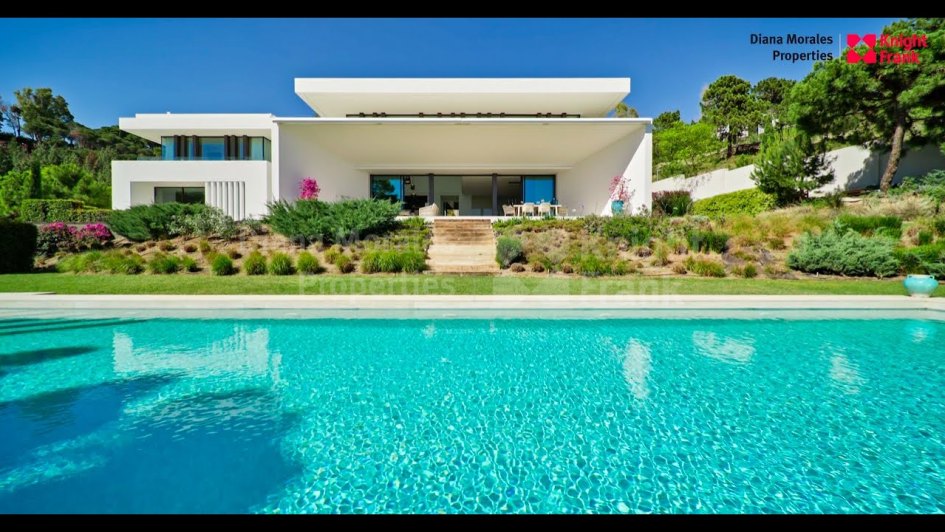 Villa for sale in La Reserva de Alcuzcuz, Benahavis