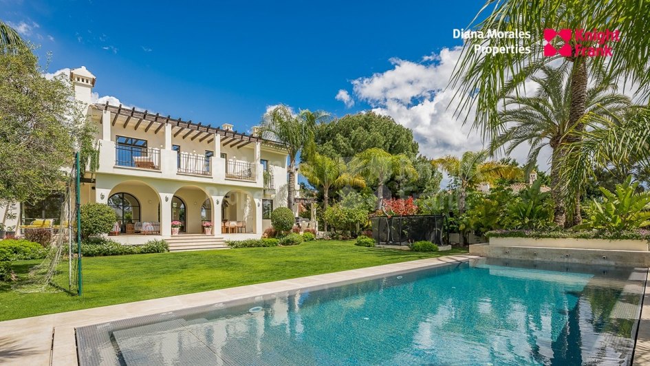 Villa en venta en Linda Vista Baja, San Pedro de Alcantara
