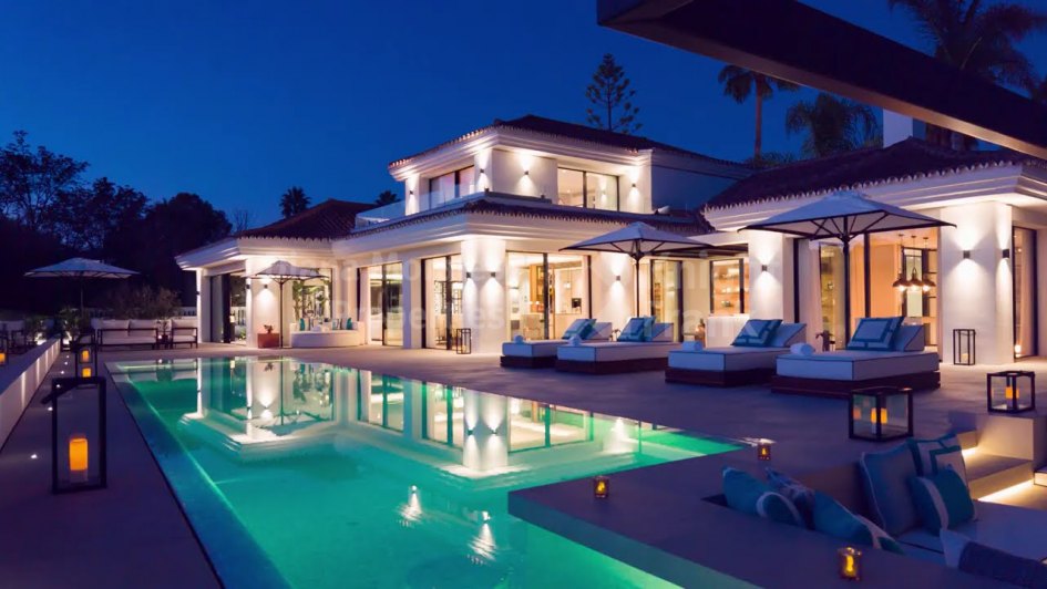 Вилла на продажу в Las Brisas, Новая Андалусия