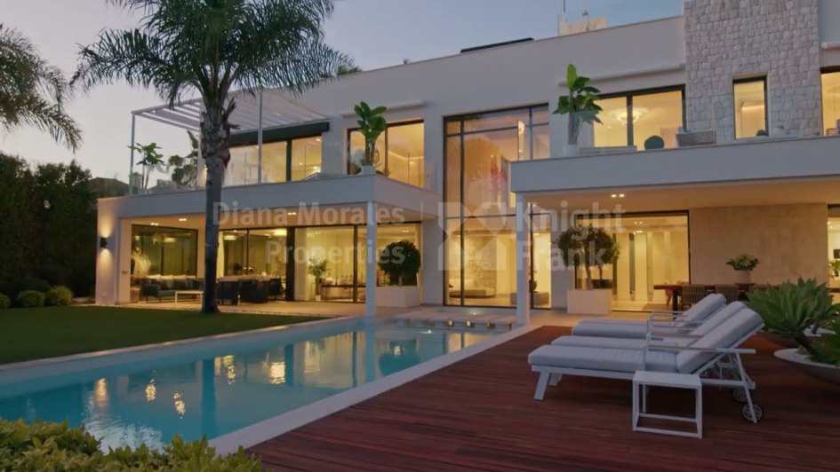 Villa for sale in Marbesa, Marbella East