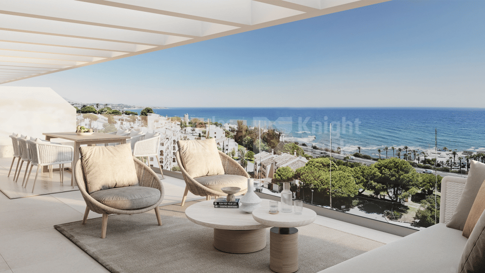 Cala de Mijas, Трехспальный дуплексный пентхаус в комплексе из 54 квартир с видом на море