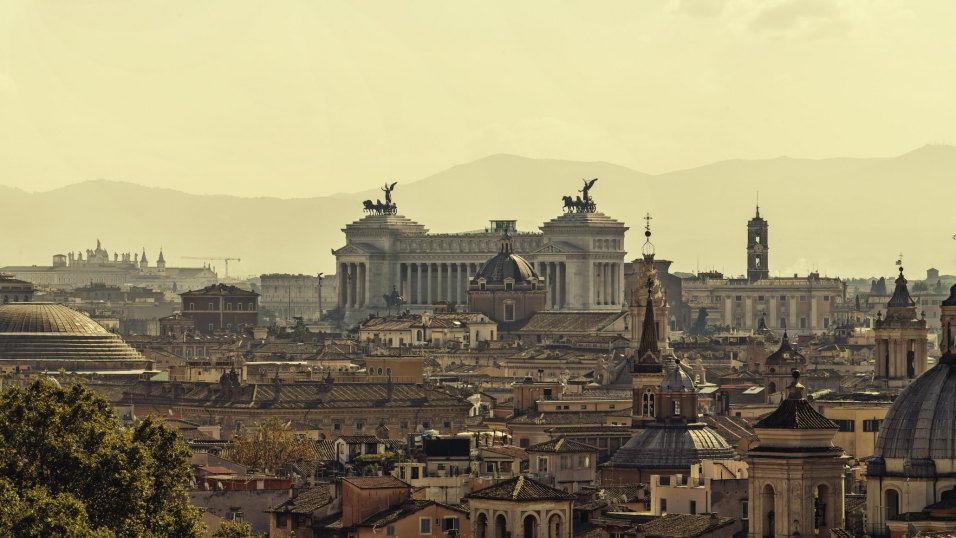 Panoramic skyline of Rome