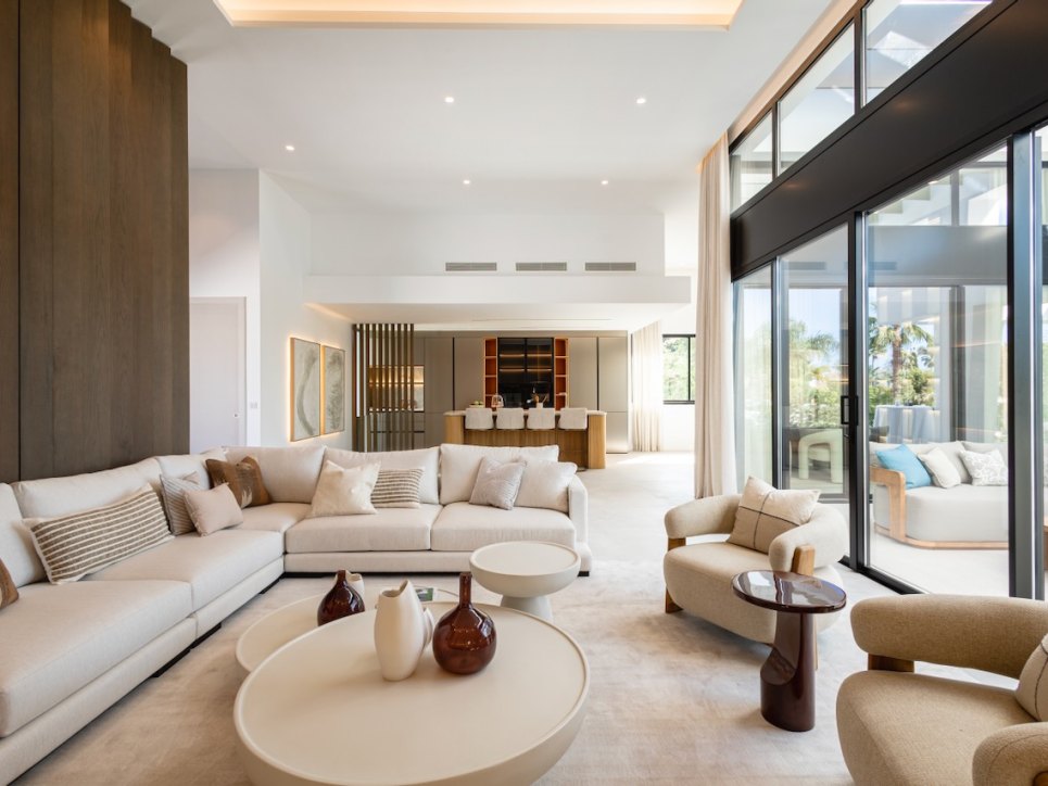 Villa Casia: lista para entrar a vivir y preparada para convertirse en su nuevo hogar en Nueva Andalucía